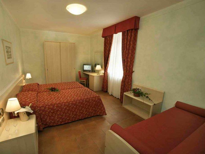 Отель Caesar 4*