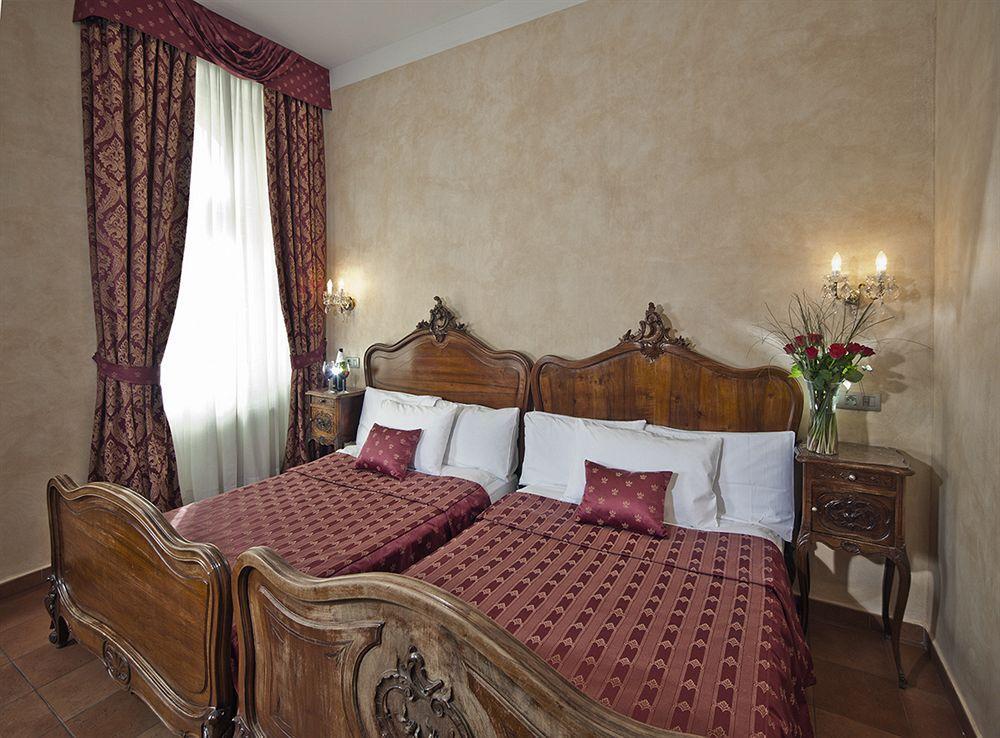 Caesar 4* Praga