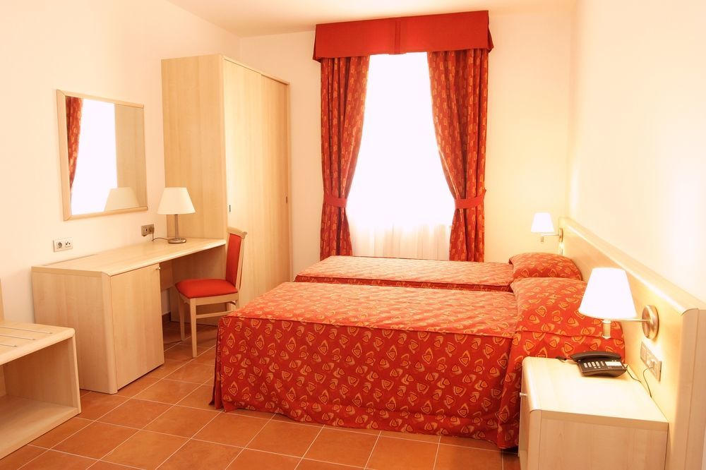 Caesar 4* Praga